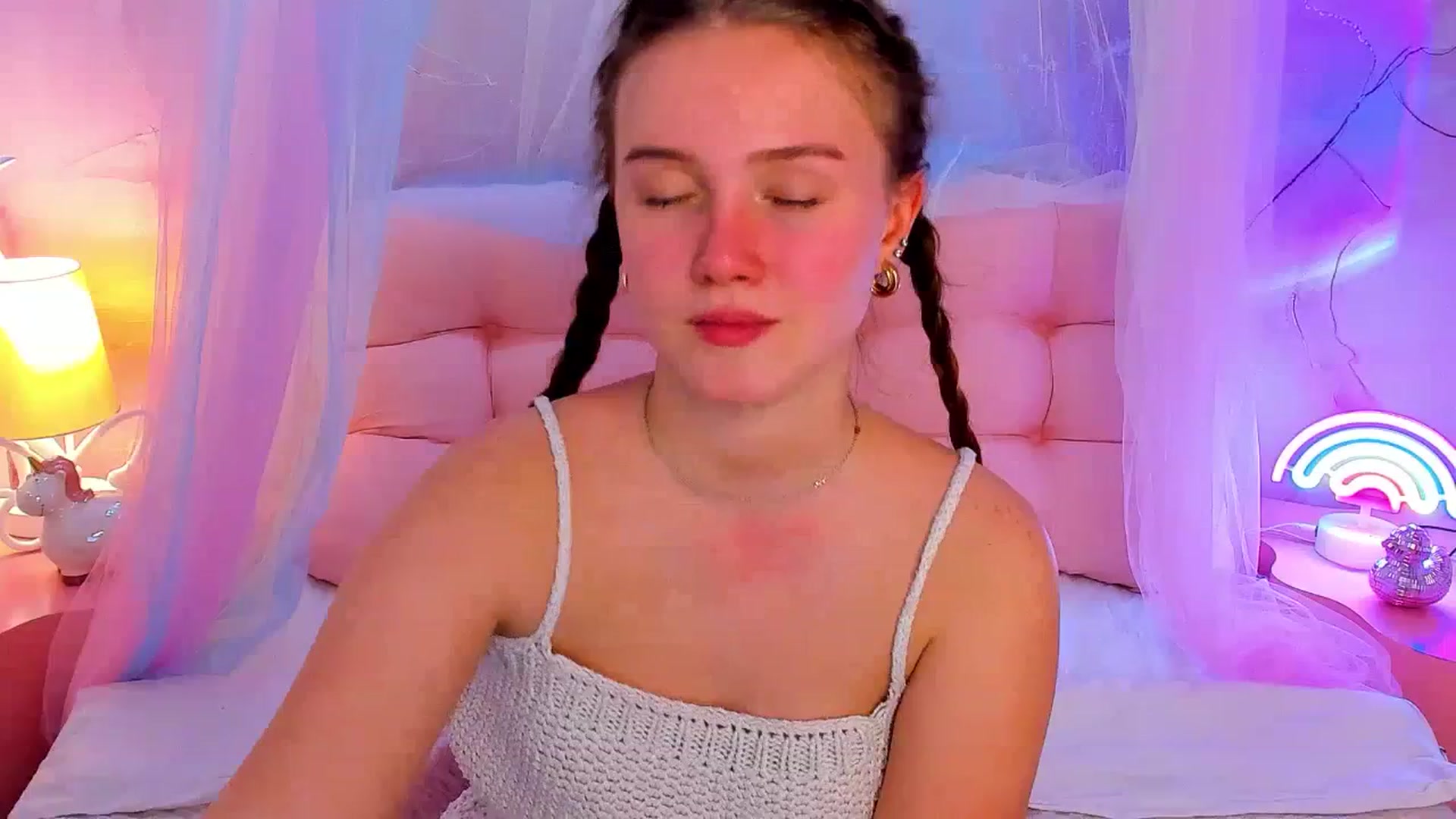 Beatrizz video thumbnail