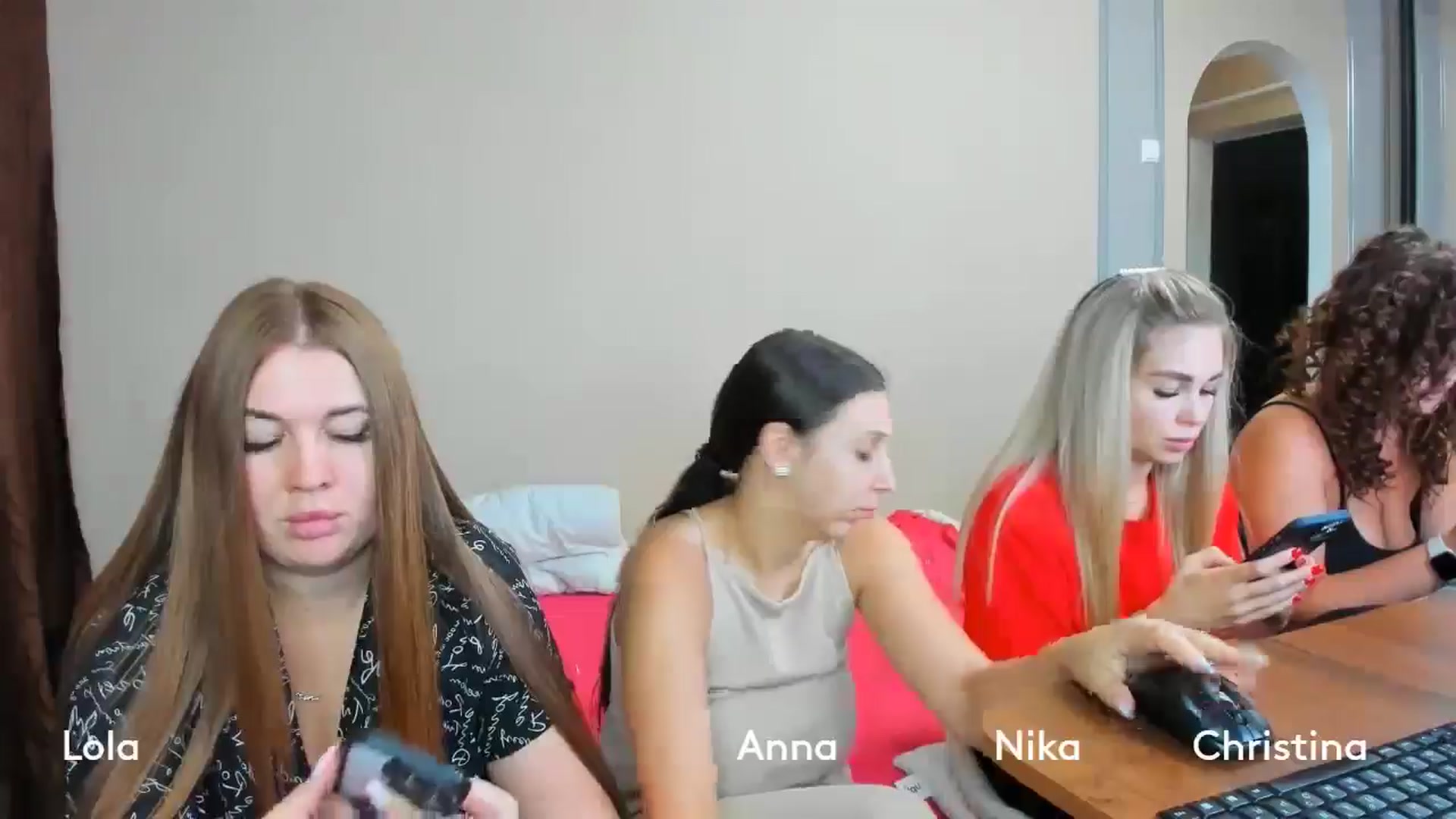 IFlowersGirl video thumbnail
