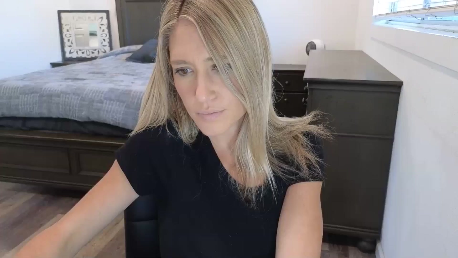 blond_milf video thumbnail