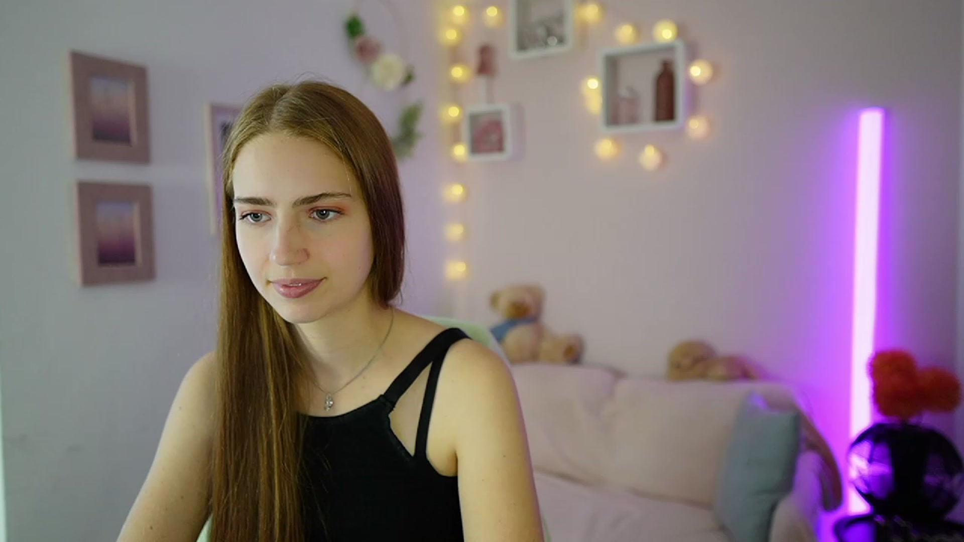 Naomi_Woods18 video thumbnail