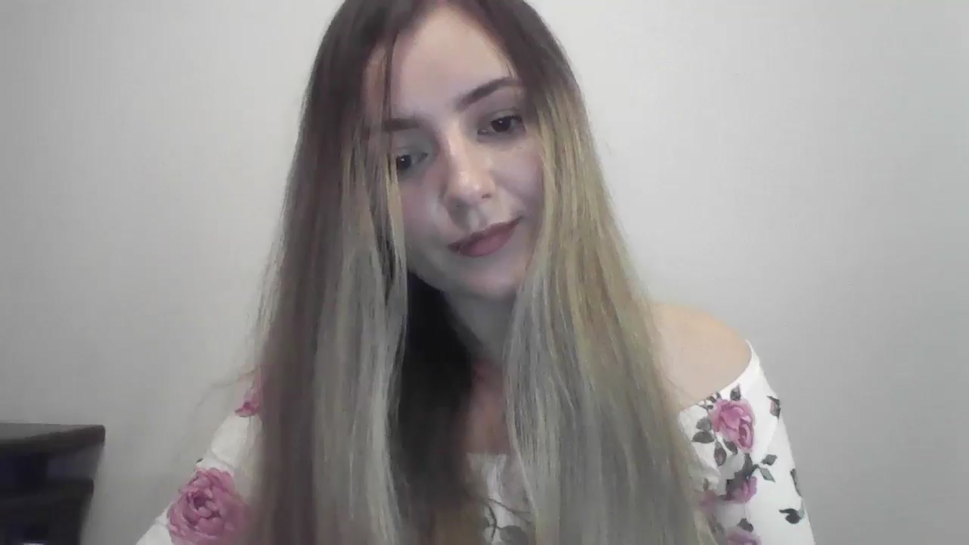 Kariulovely video thumbnail