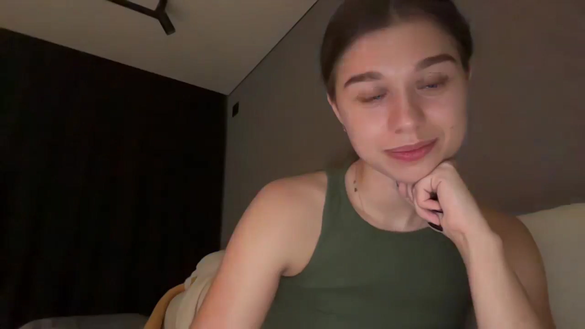 JewelReigns video thumbnail