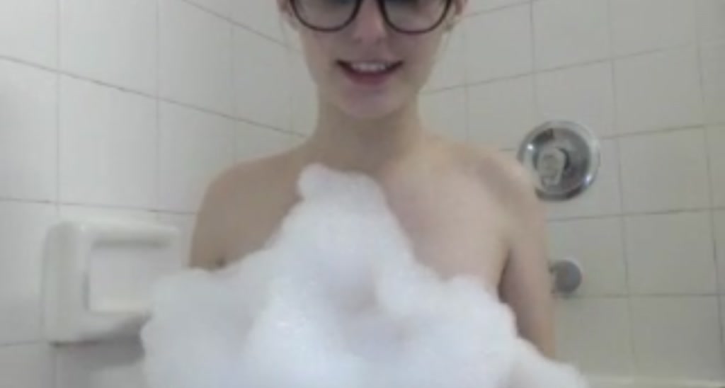 LilSensi video thumbnail