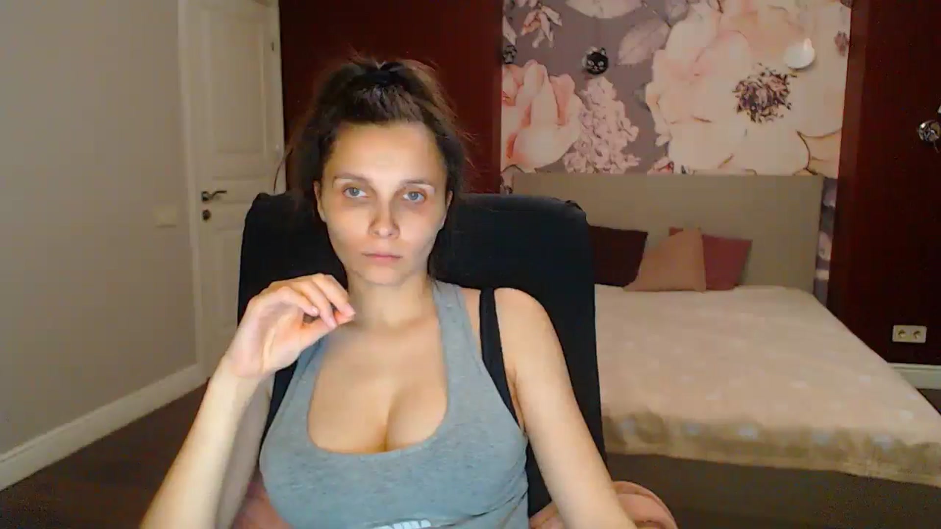 Karina_Mils video thumbnail