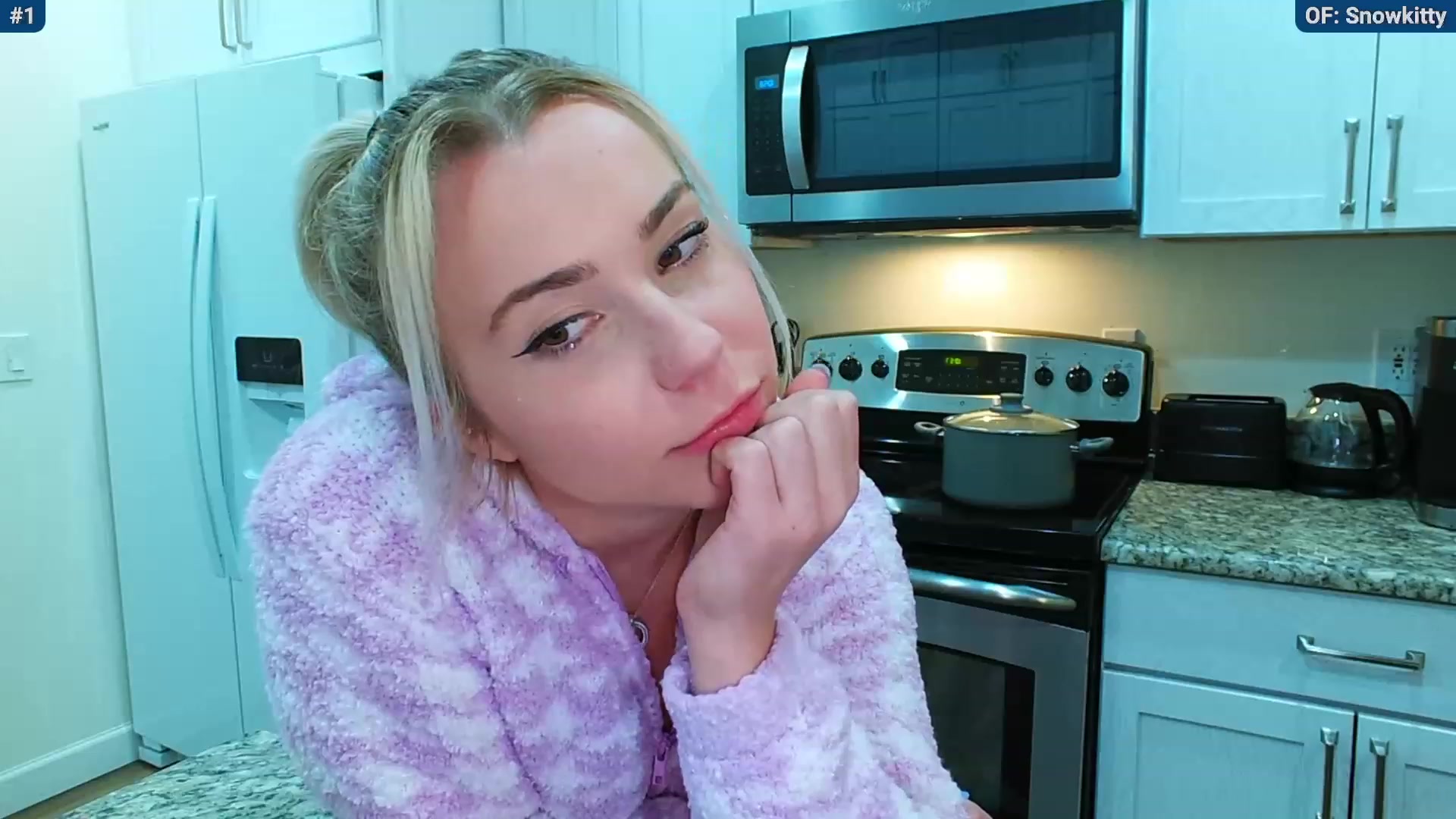 Snowkitty video thumbnail