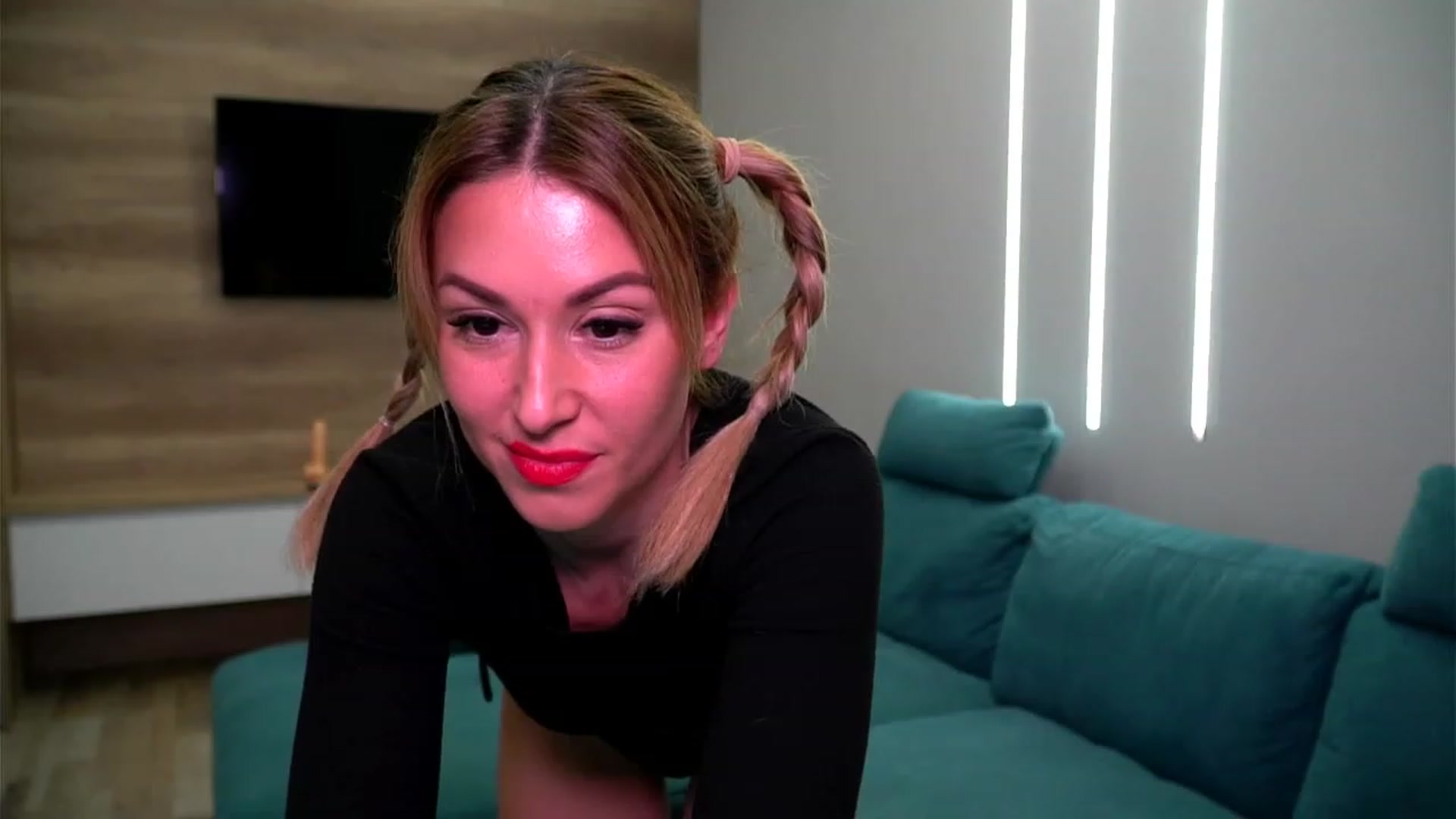 lovelylollly video thumbnail