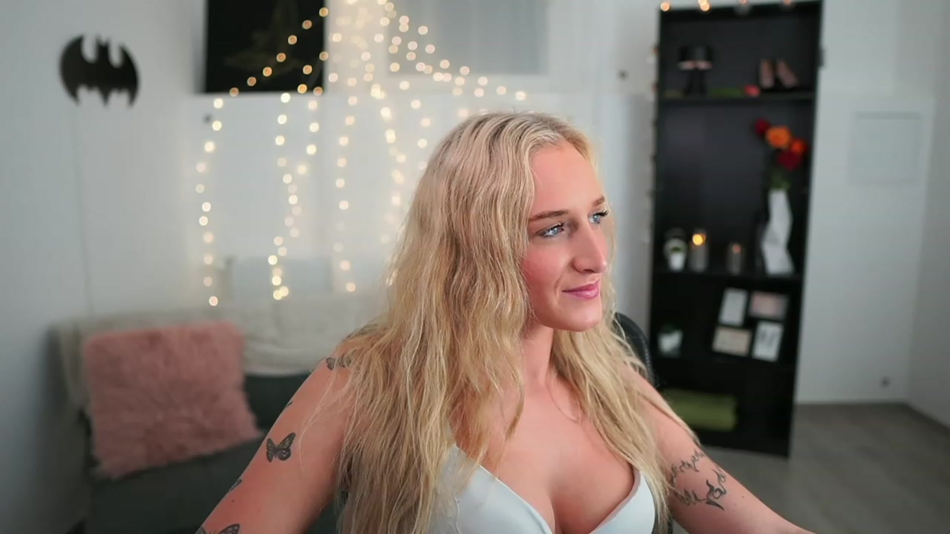NicoletteShea video thumbnail