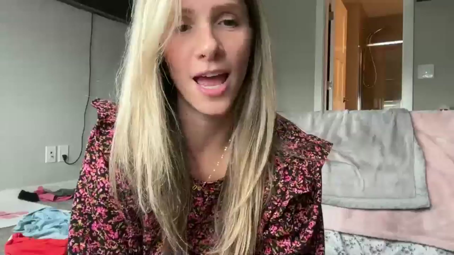 Lucylux1 video thumbnail