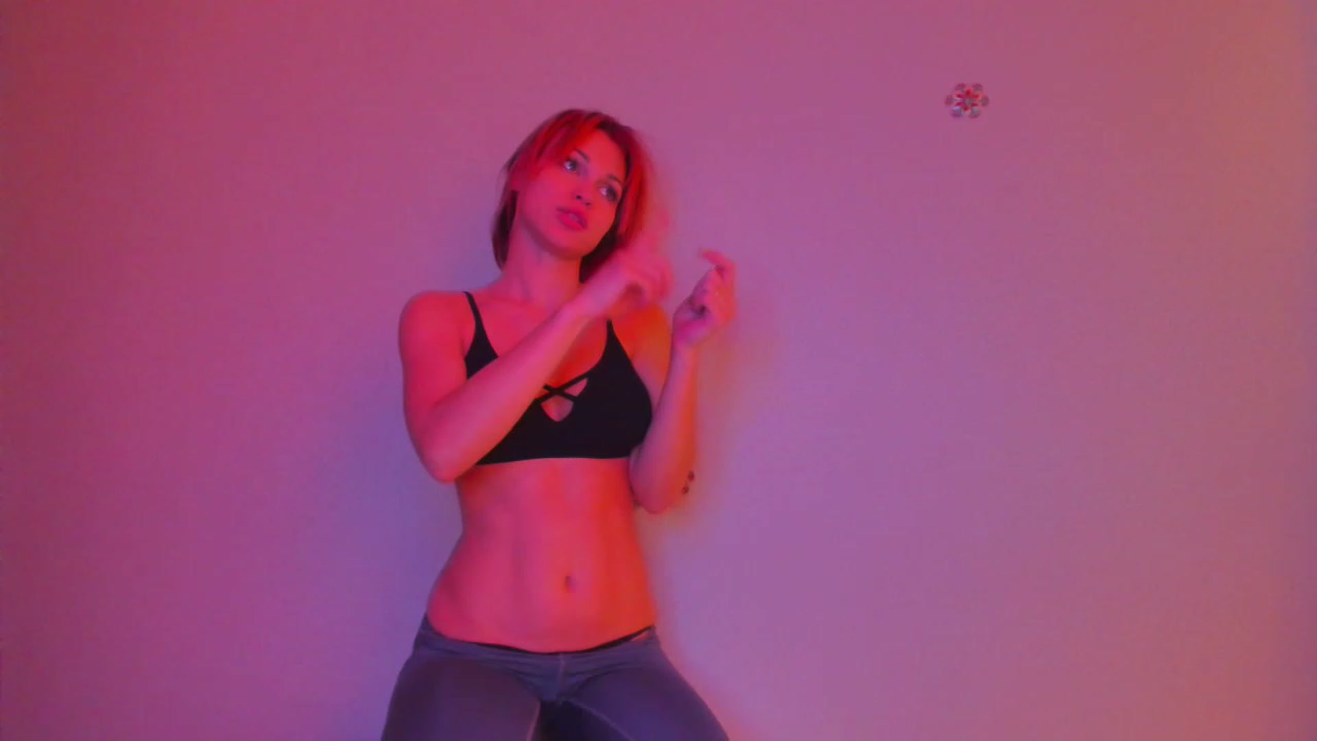 StephanyLuxe video thumbnail