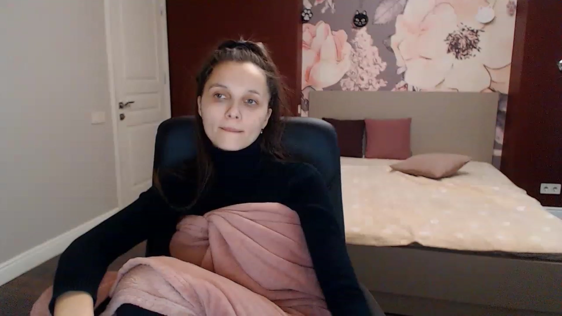 Karina_Mils video thumbnail