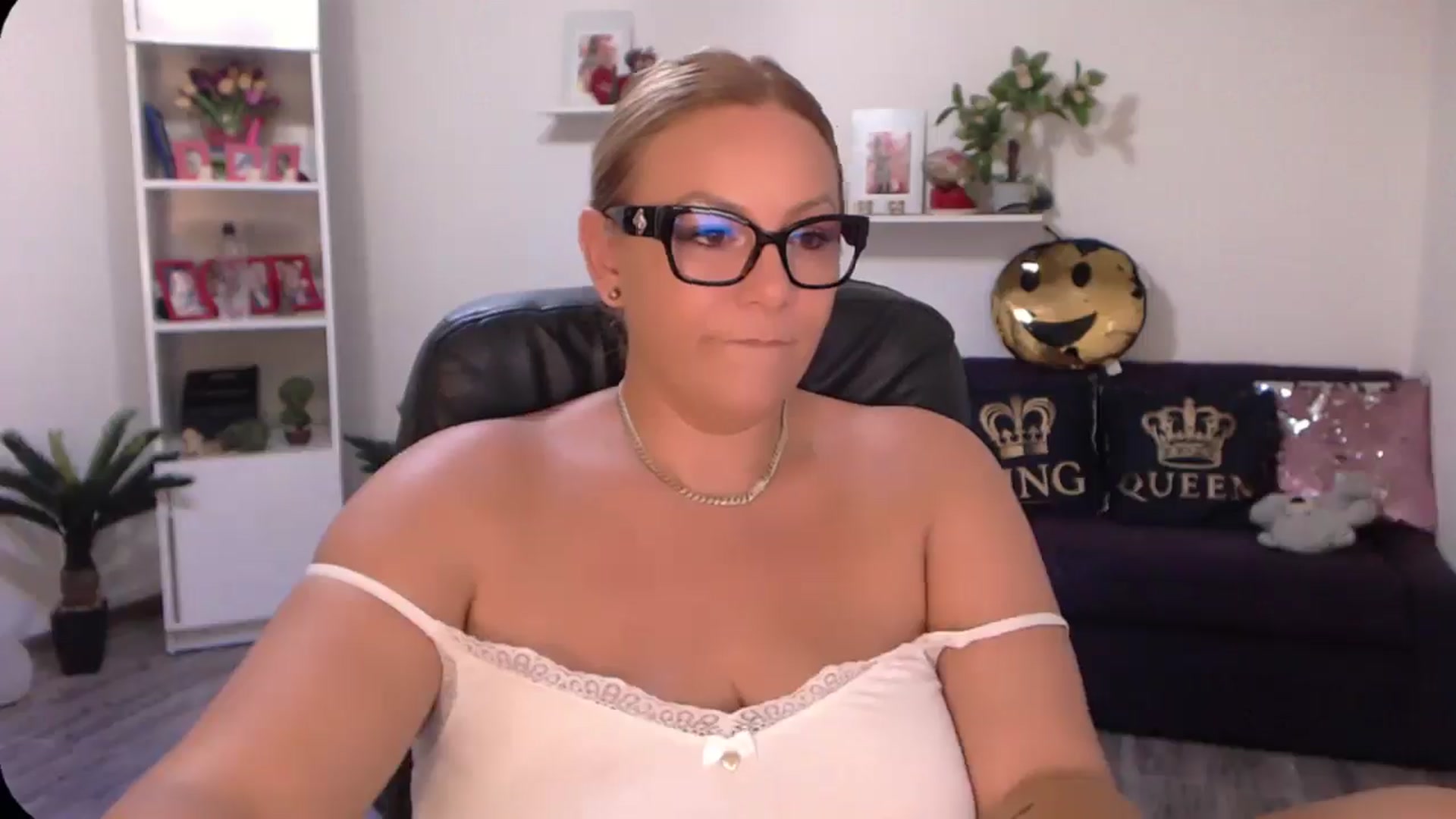 A_baby_Boo video thumbnail