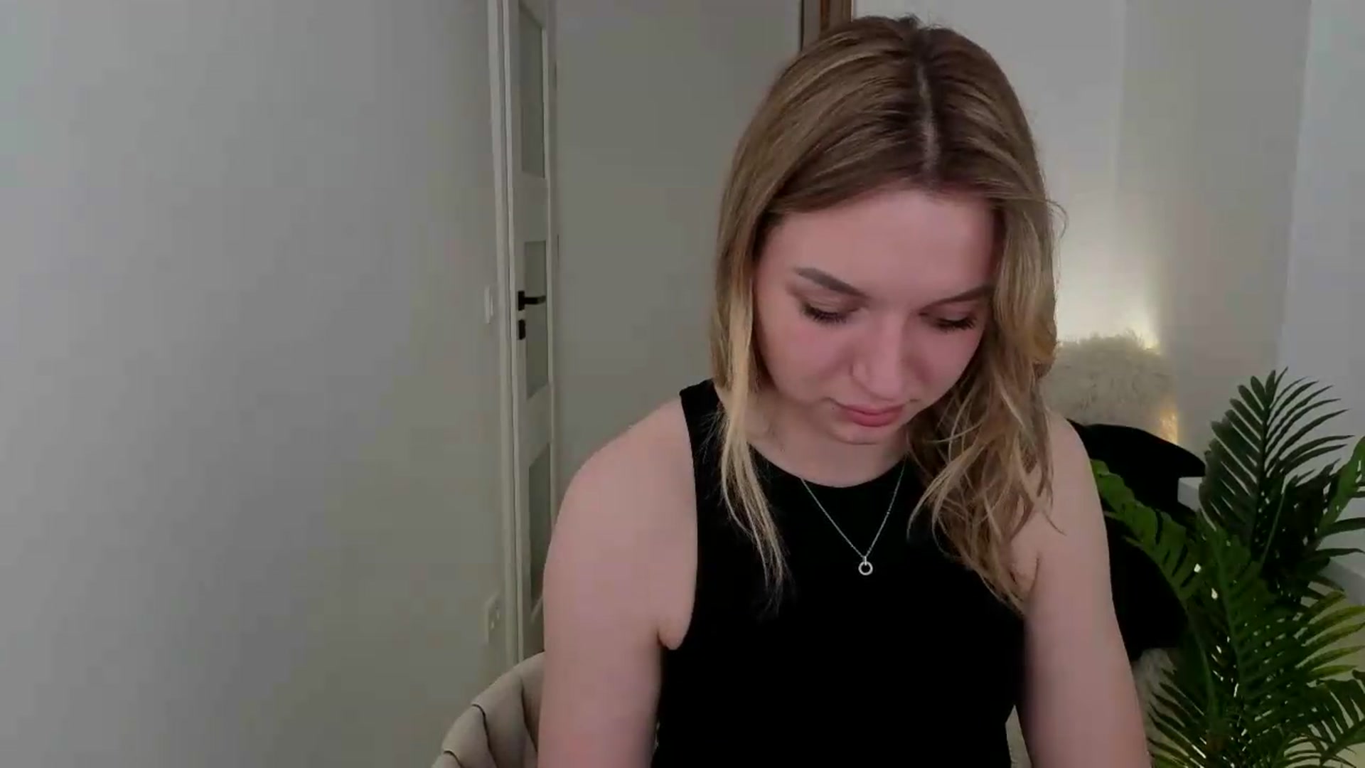 AshleyMimi video thumbnail