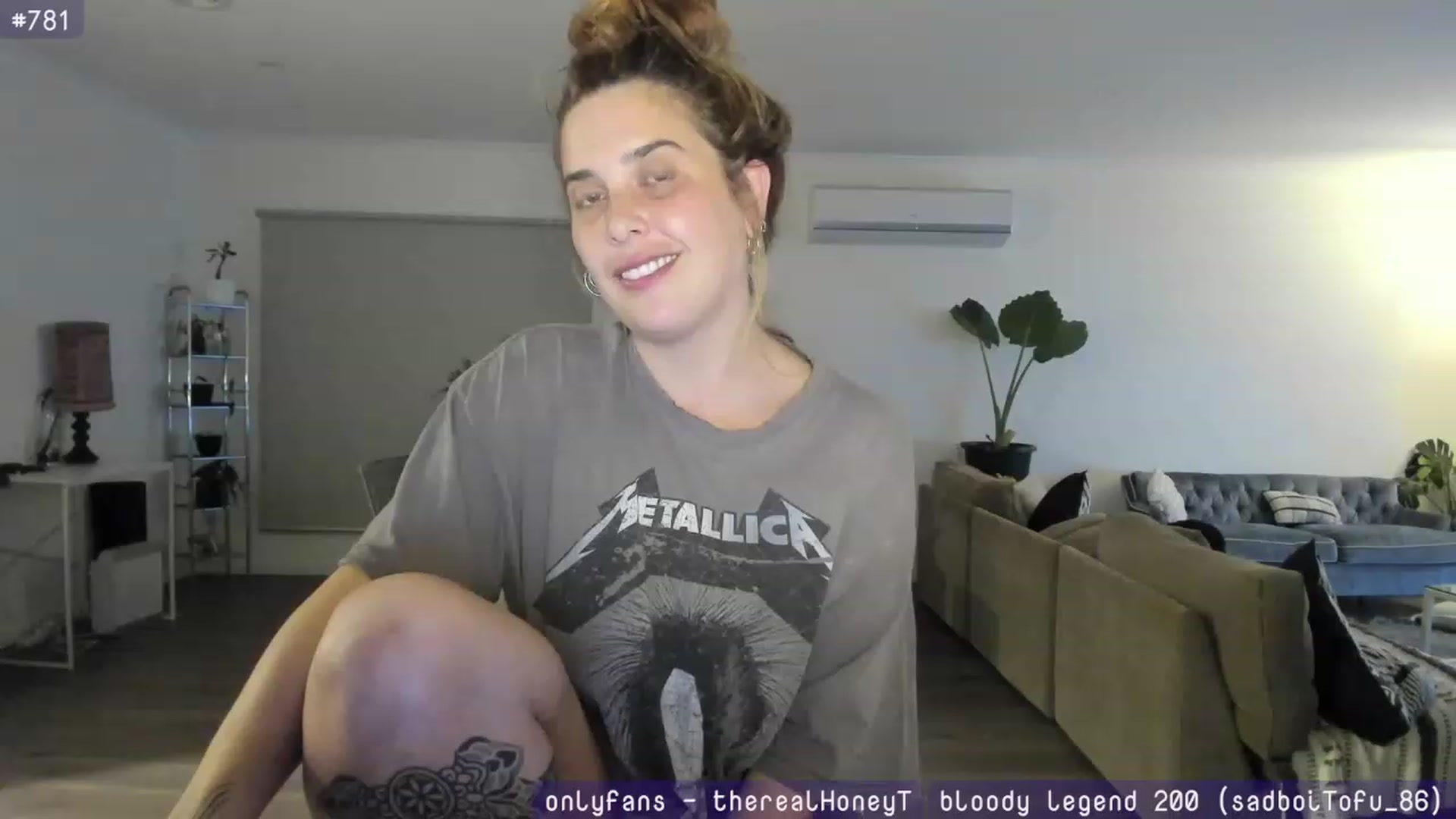 HoneyTits_ video thumbnail