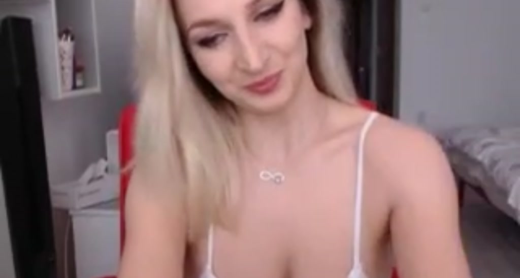 KinkyMonik video thumbnail