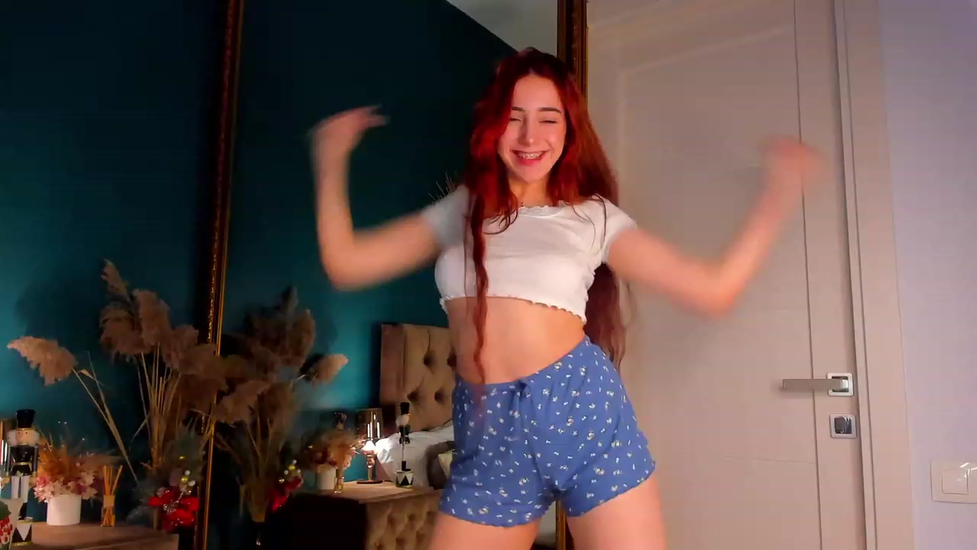 ElsaYoung video thumbnail