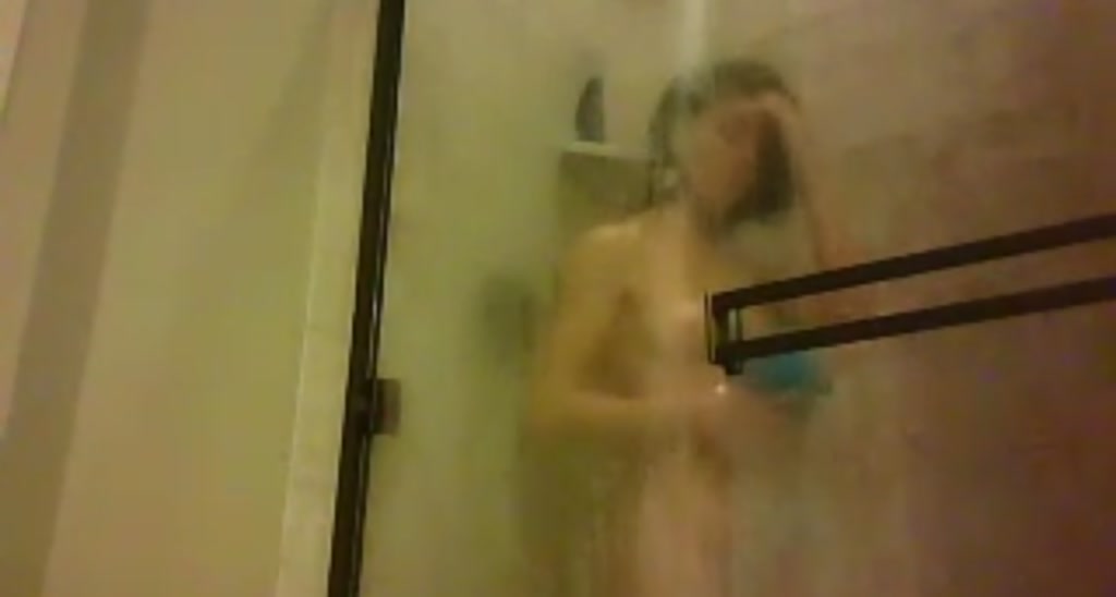 le_lea video thumbnail