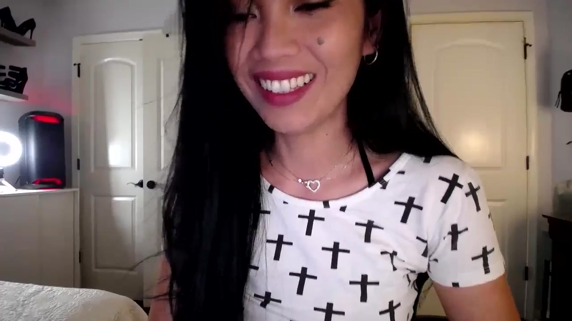 AsianLuv_4U video thumbnail