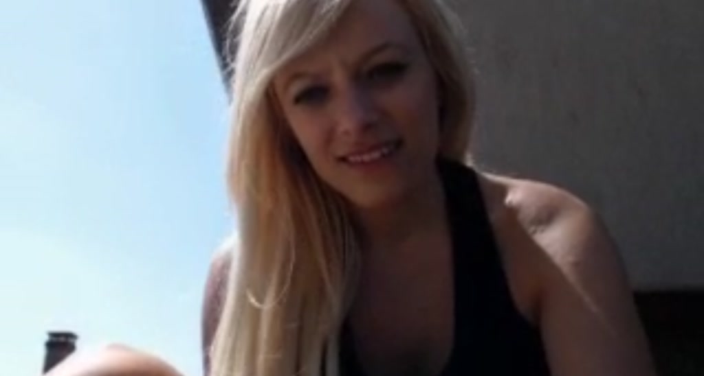 AwesomeBlonde video thumbnail