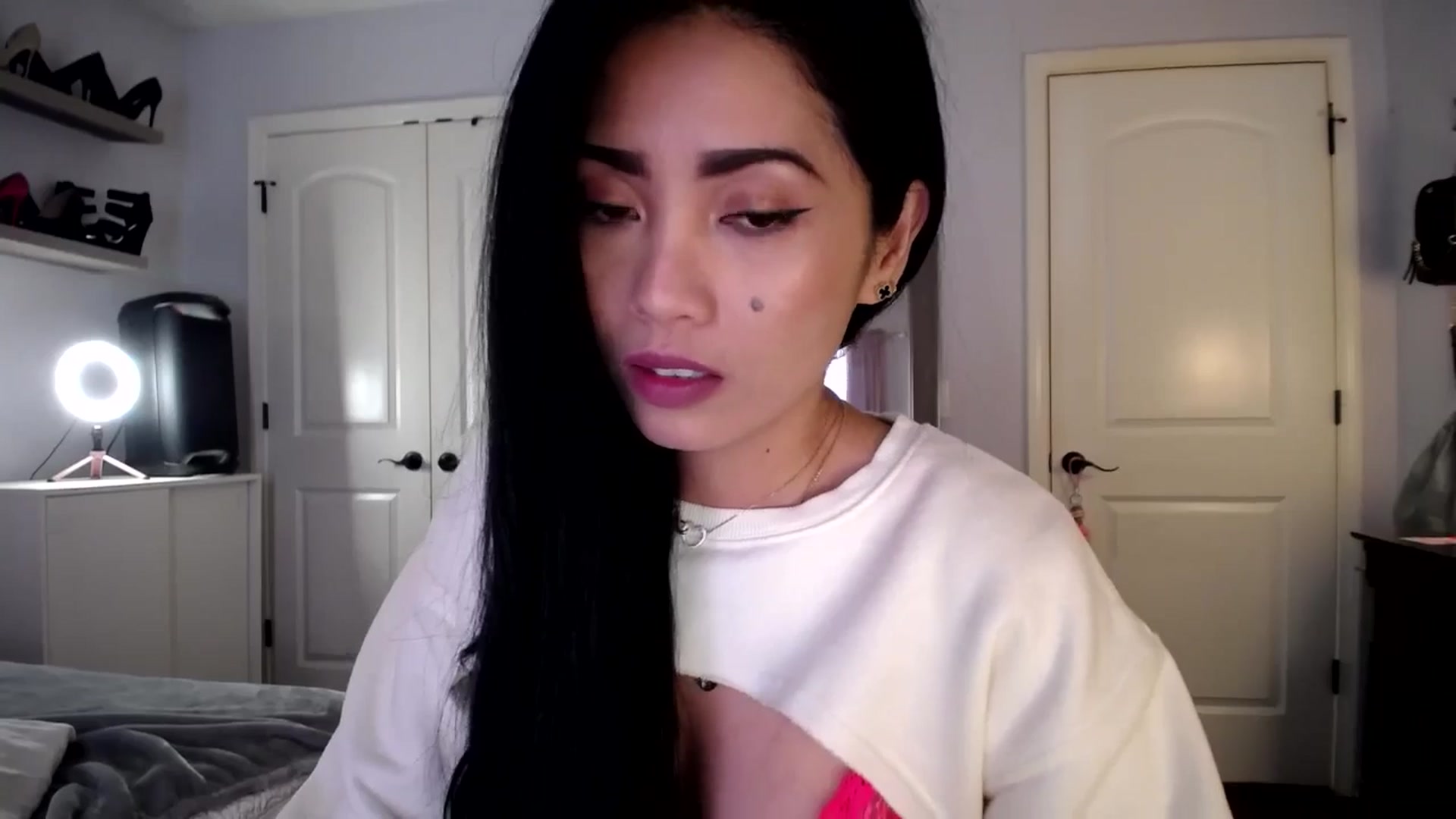 AsianLuv_4U video thumbnail