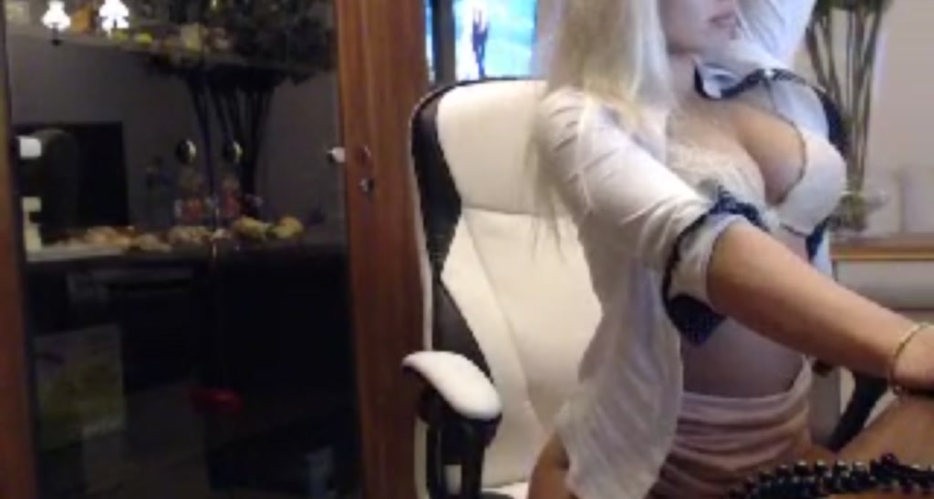 Innocentdoll_ video thumbnail