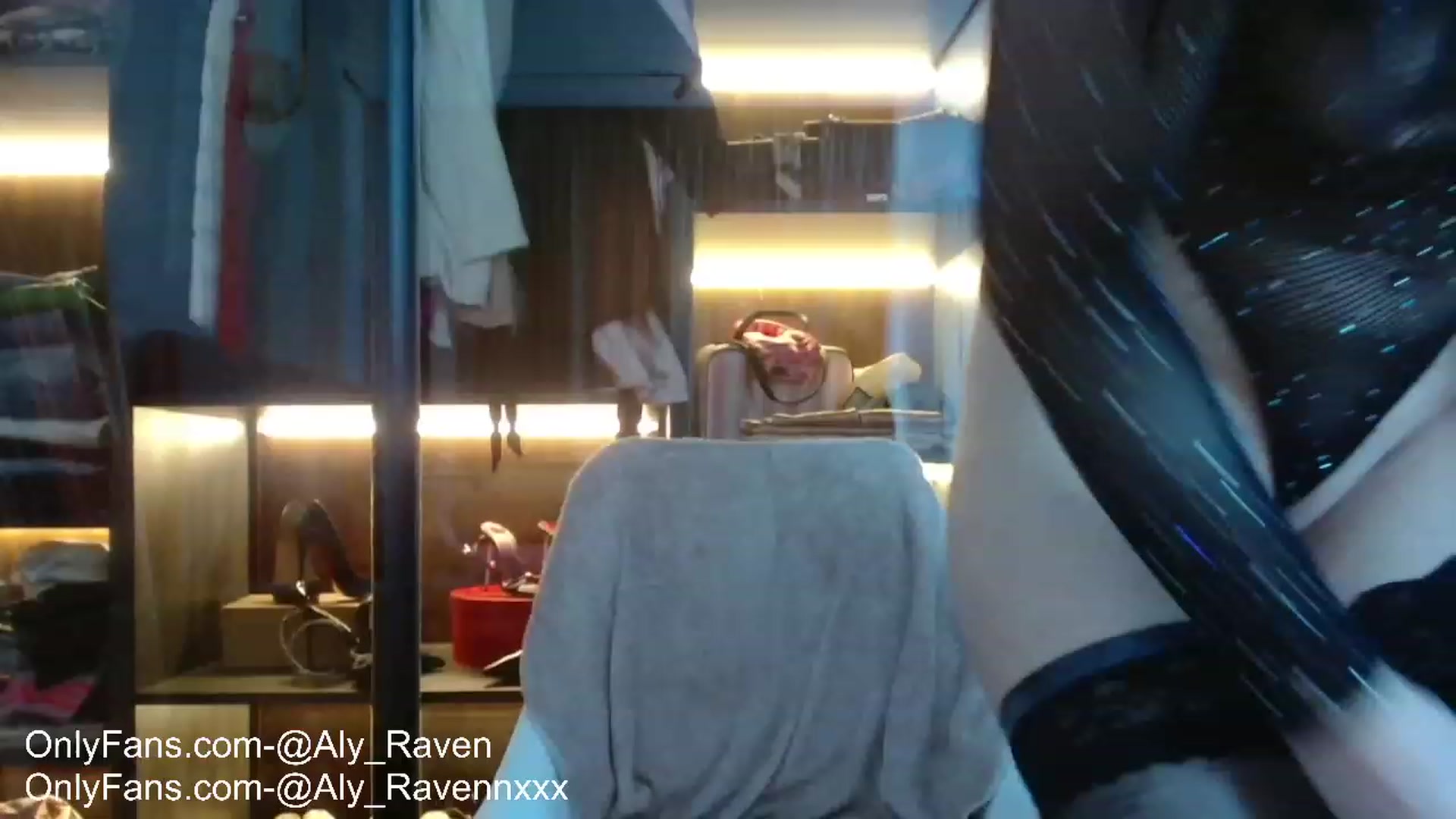 Aly_Ravennx video thumbnail