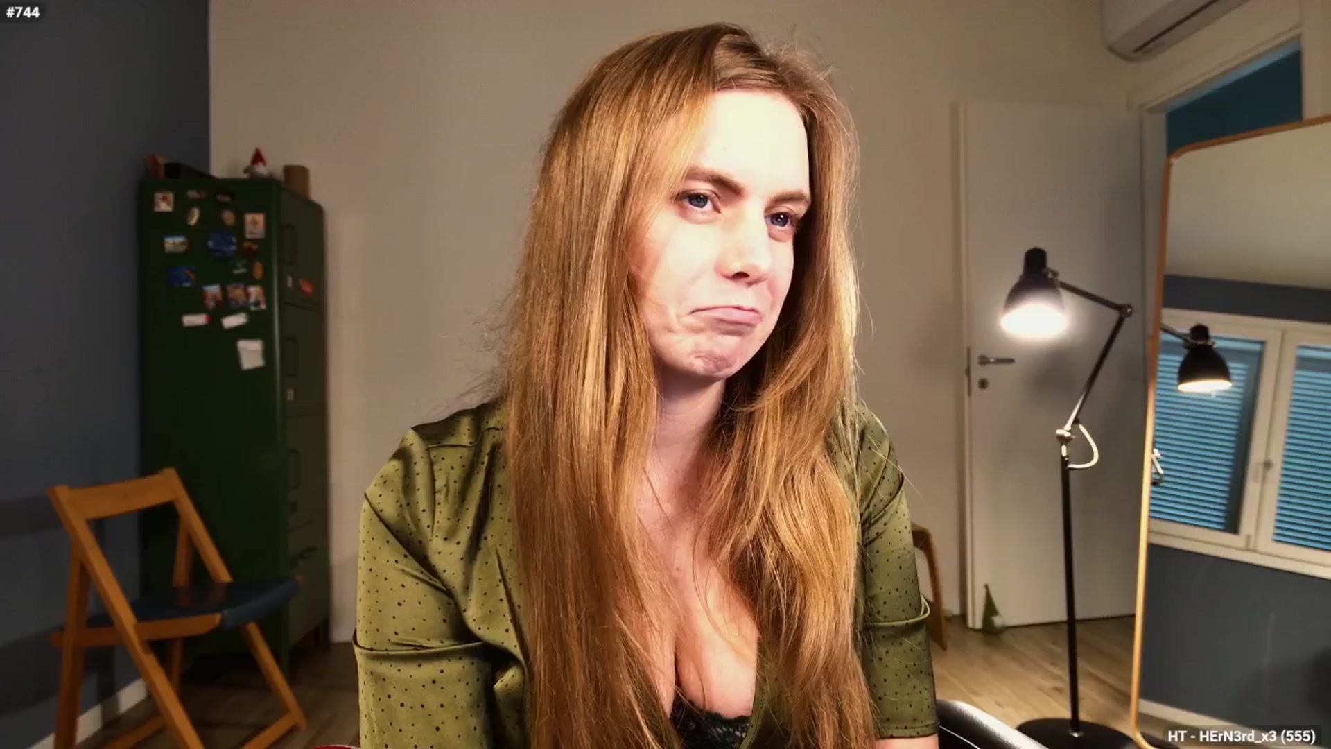 Personage video thumbnail
