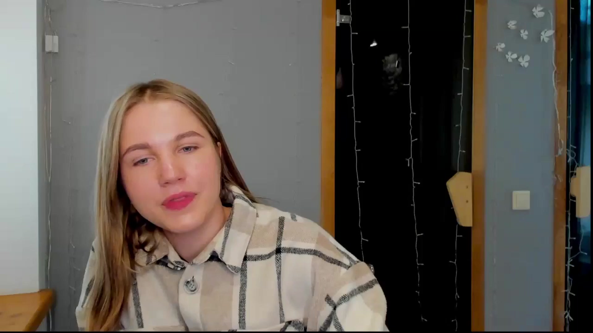 Kate_Lewiss video thumbnail