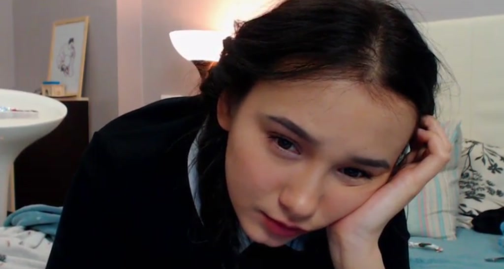 Littlewetgirl video thumbnail