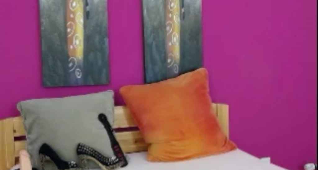 BustyxxHelen video thumbnail