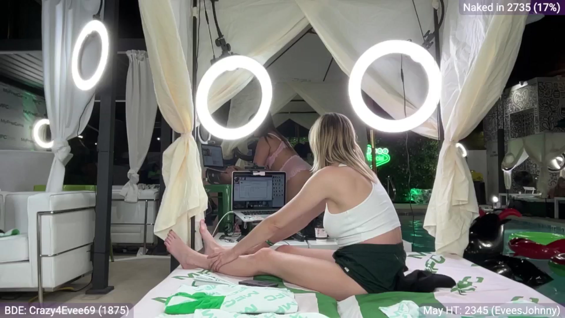 EveeMinx video thumbnail