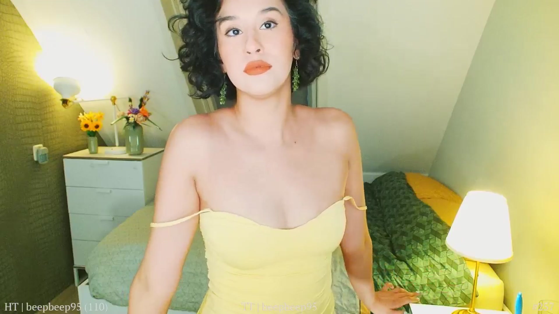 MissFine video thumbnail