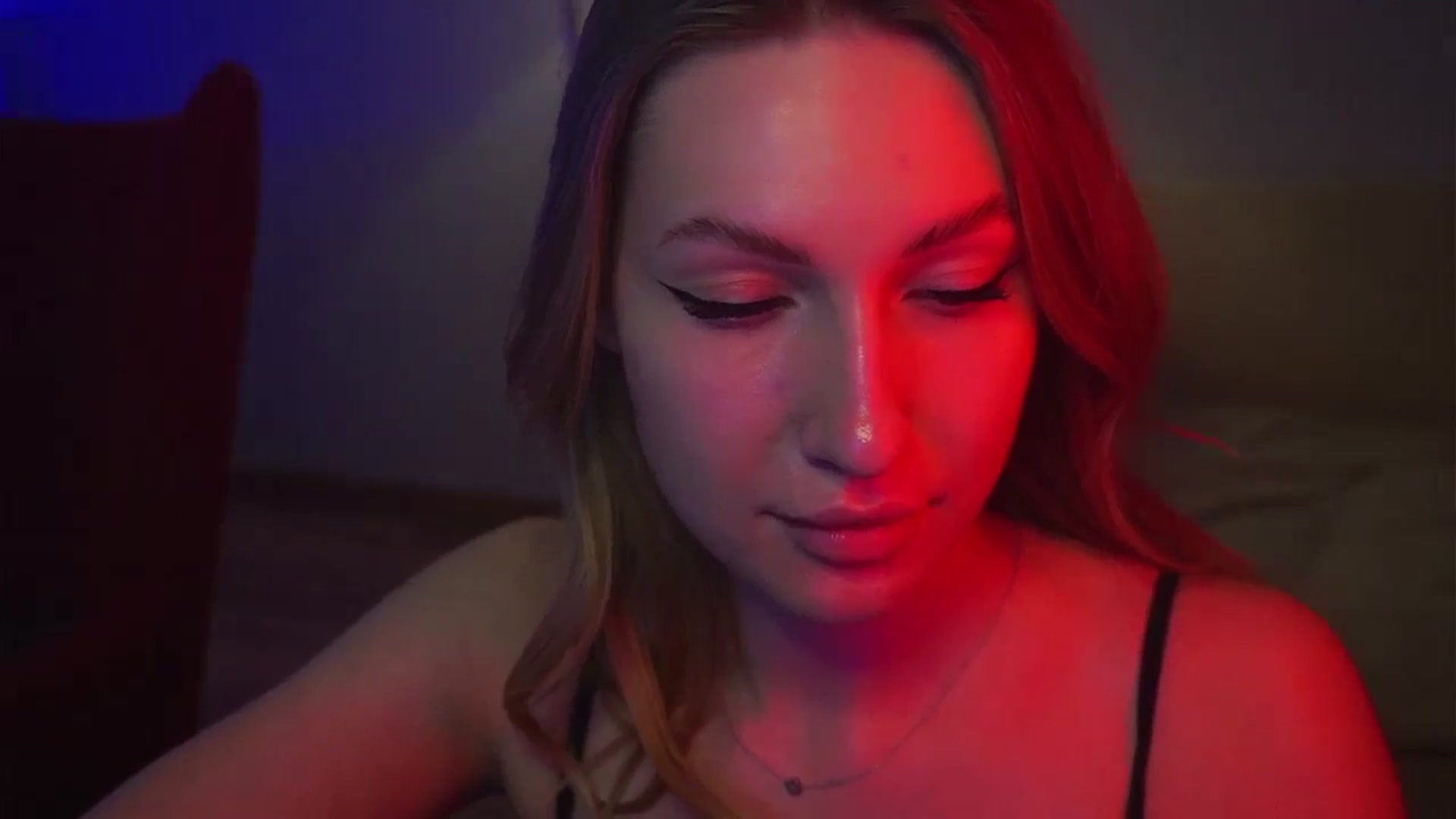 LovelyGin video thumbnail