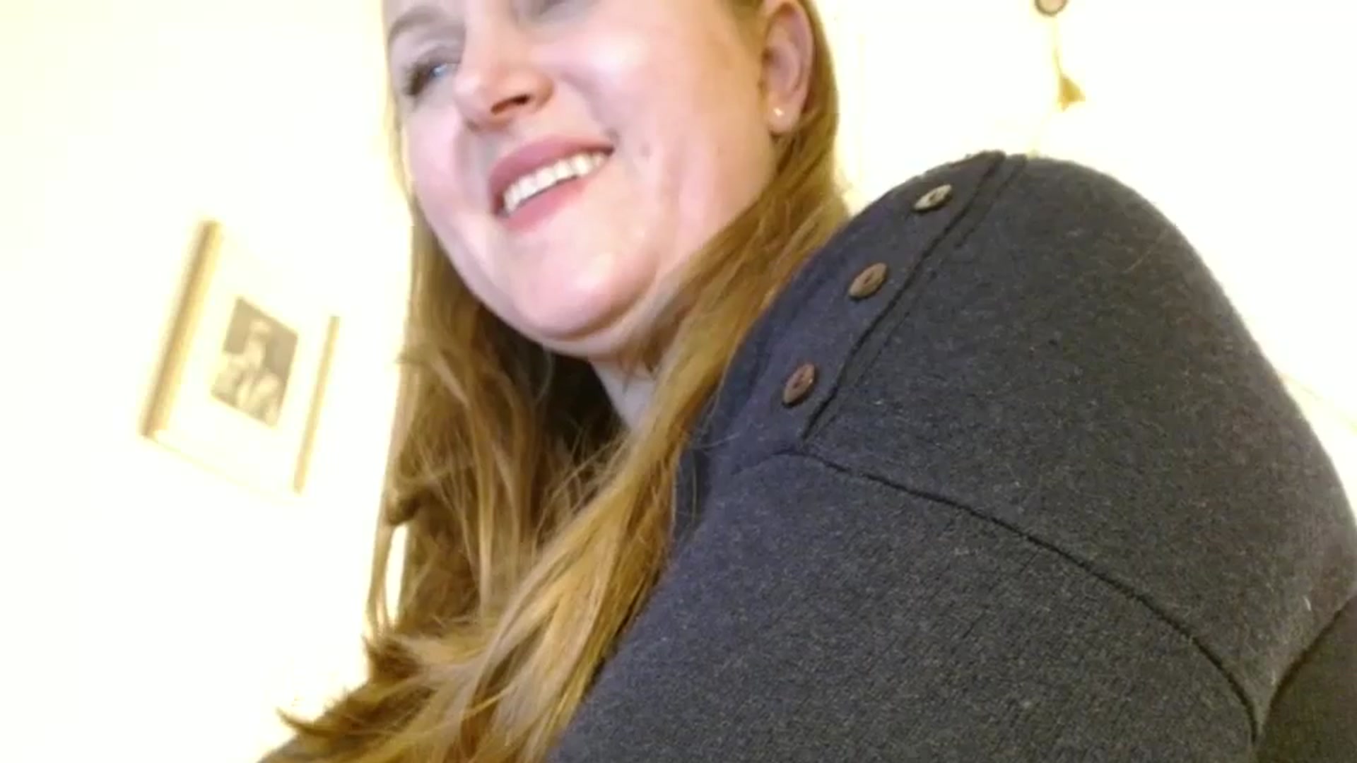 JustLily video thumbnail