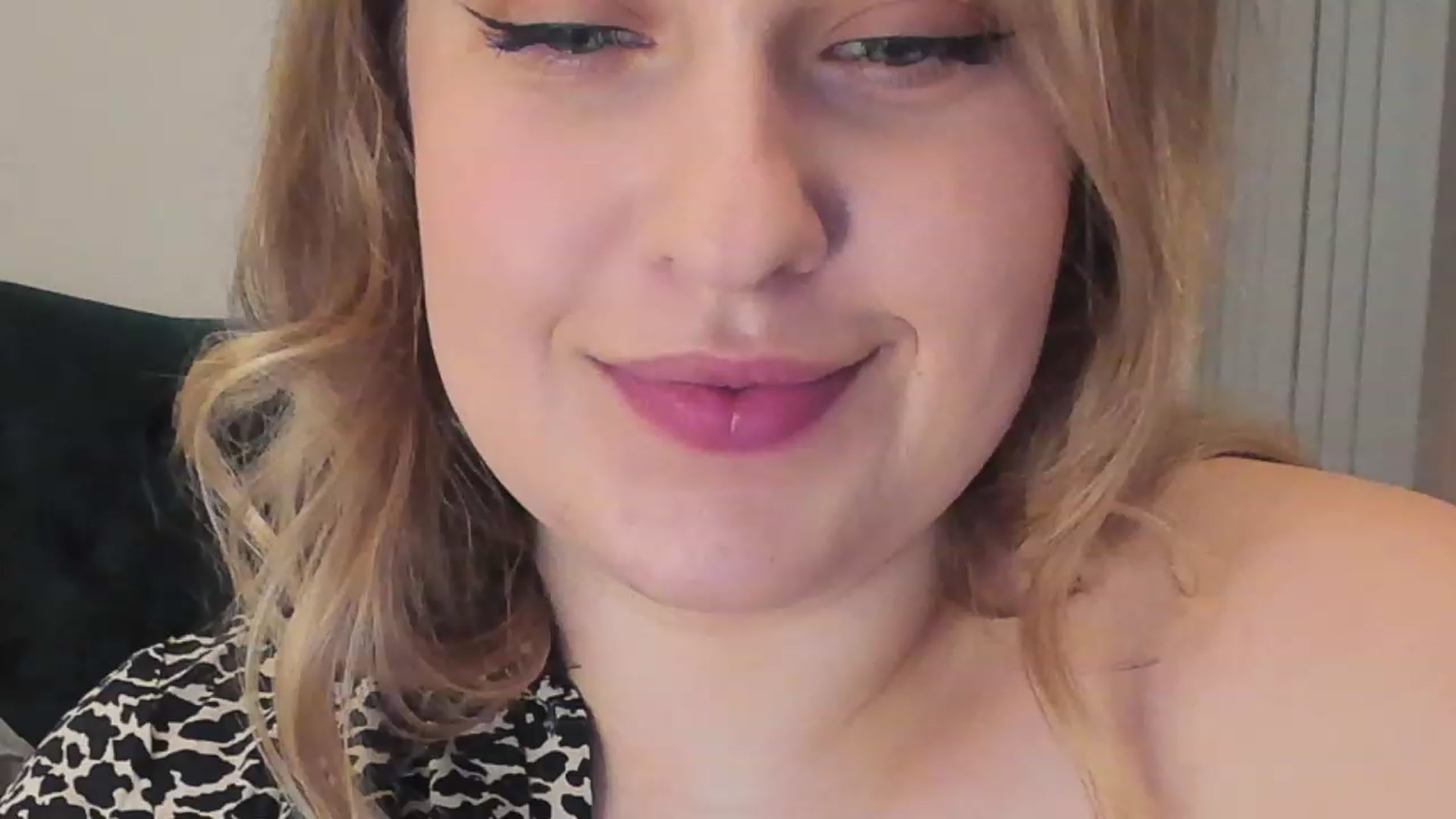 SensualAdict video thumbnail