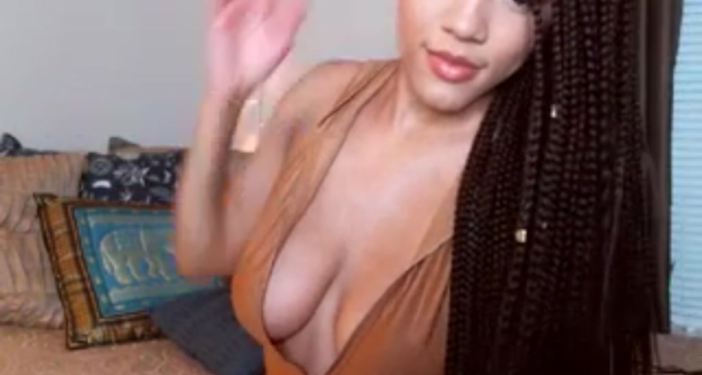 AvaDollxo video thumbnail