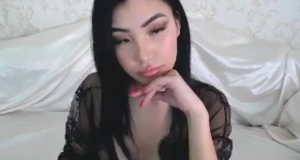LiliGigi video thumbnail