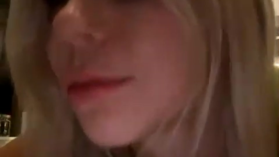 xoxoelle video thumbnail