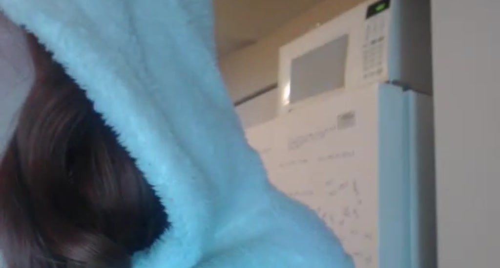LaraLoxley video thumbnail