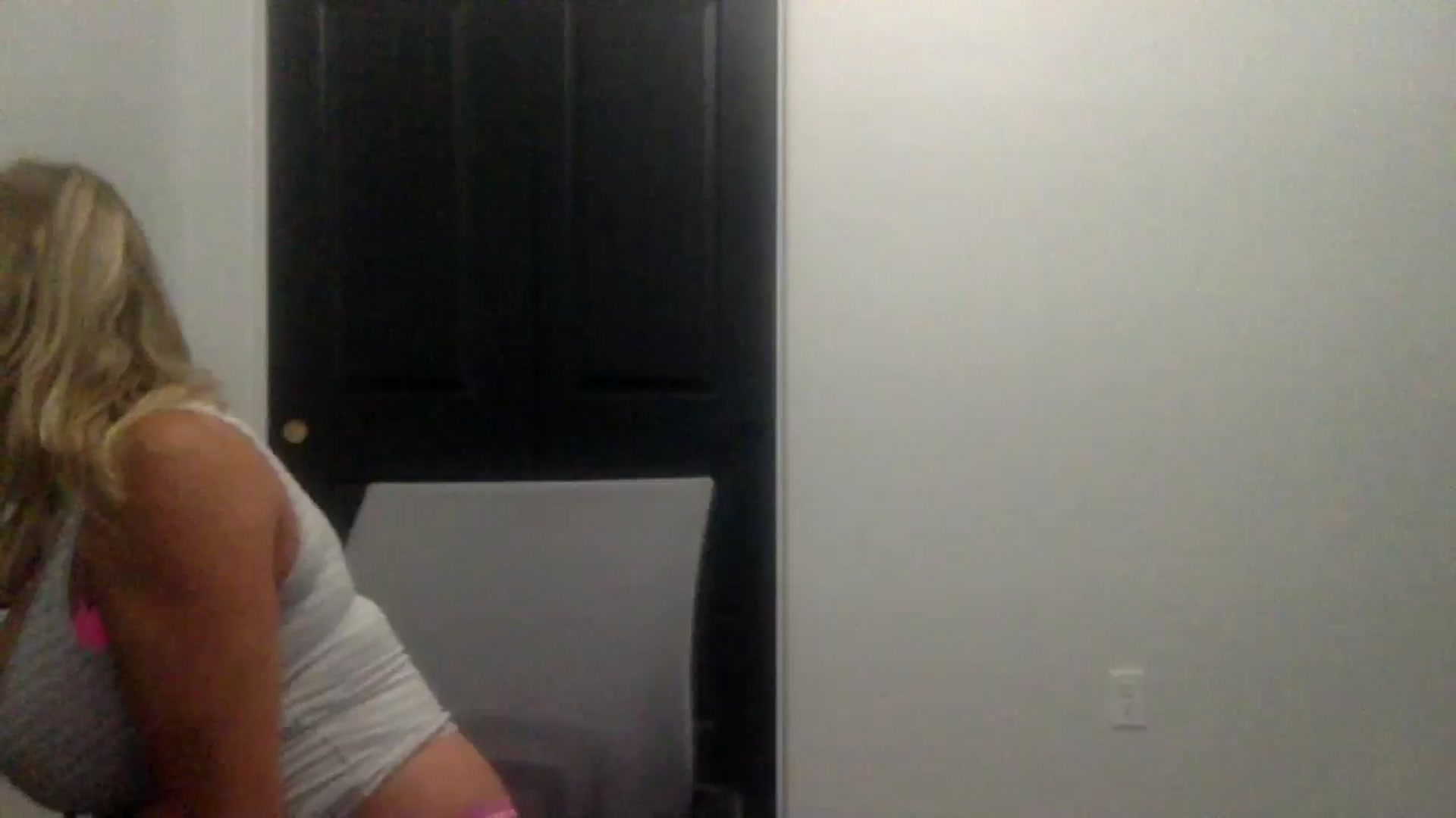 Hotpinkbox00 video thumbnail