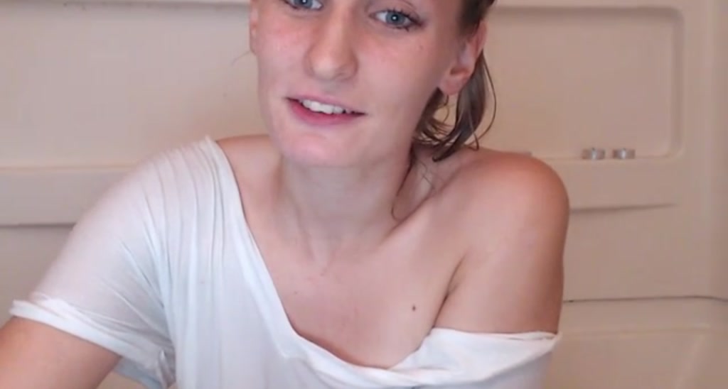 ella_xo video thumbnail