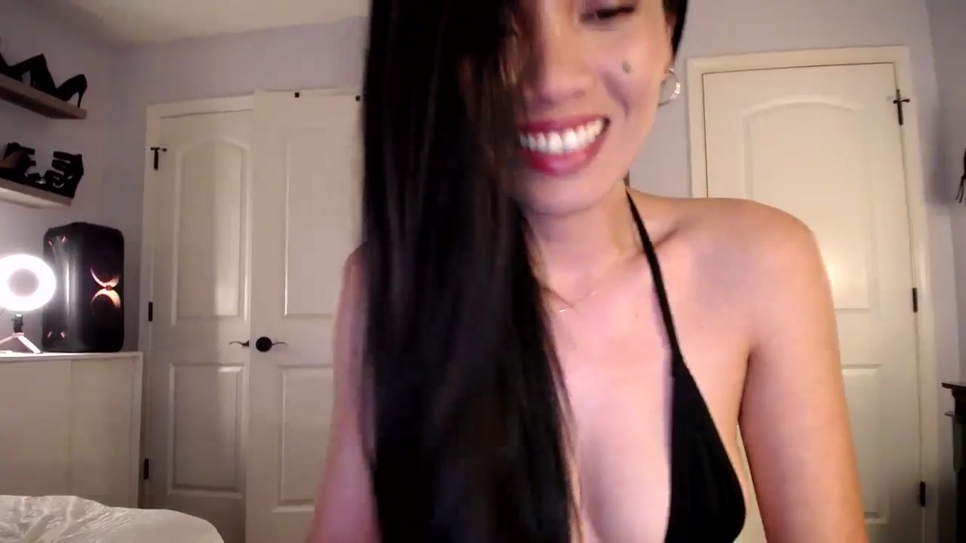 AsianLuv_4U video thumbnail