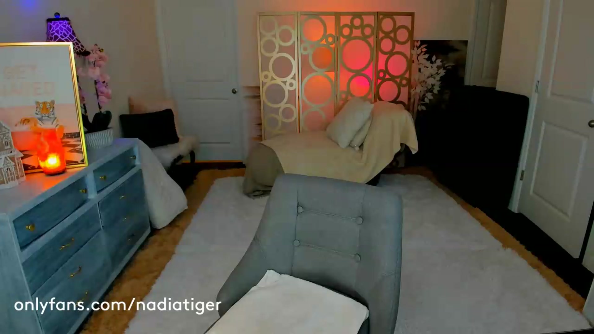 NadiaTiger video thumbnail