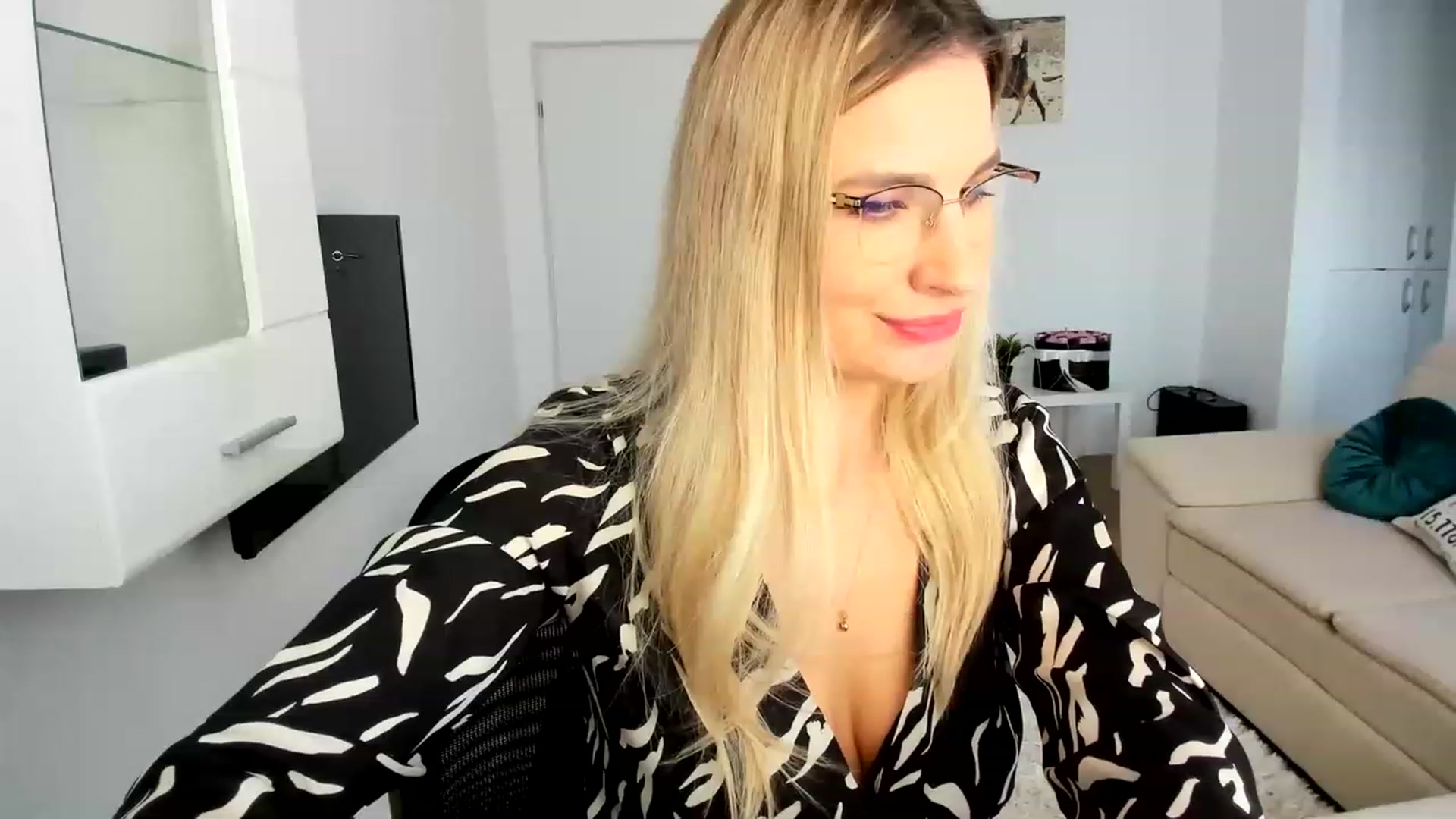 AlyMiss video thumbnail