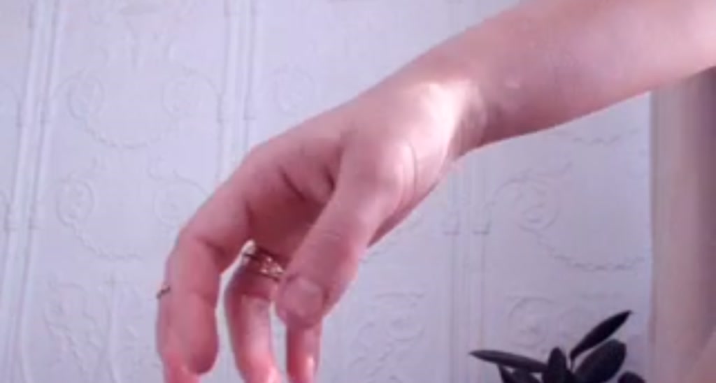 Isobel_Anton video thumbnail