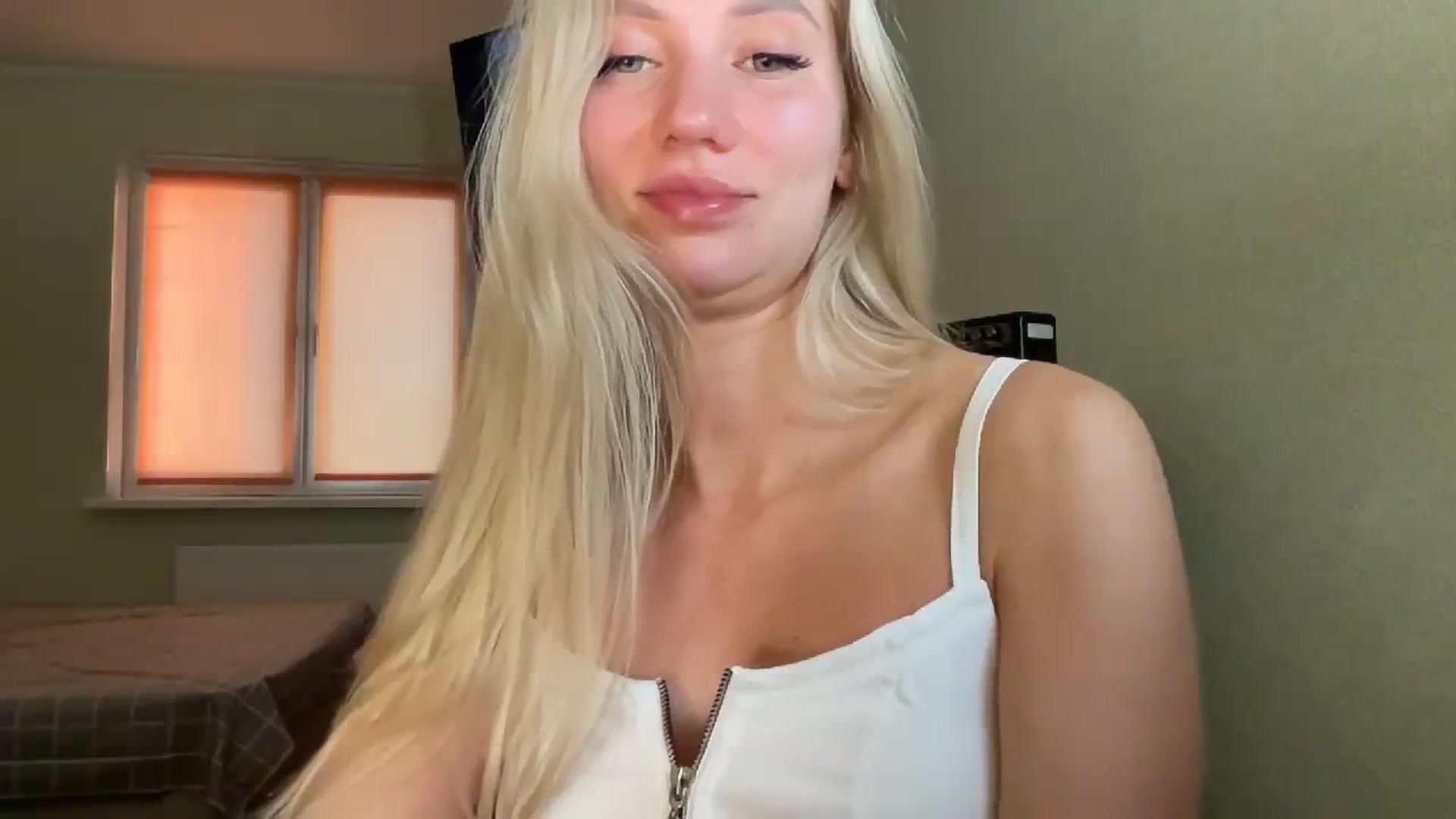 Miss_Sylvia video thumbnail