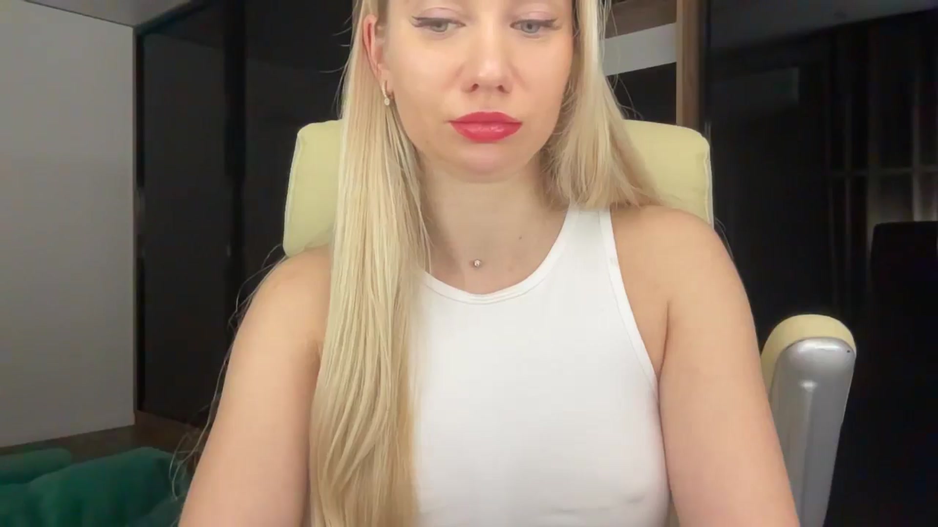 Miss_Sylvia video thumbnail