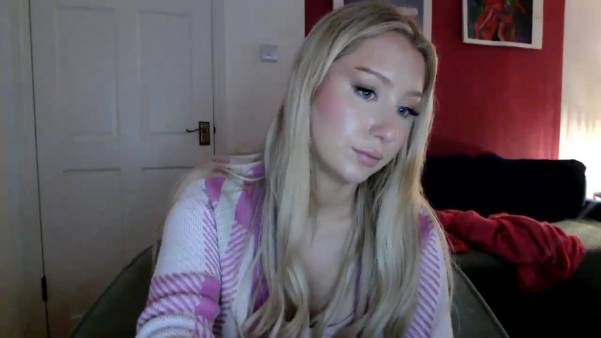PetiteAvax video thumbnail