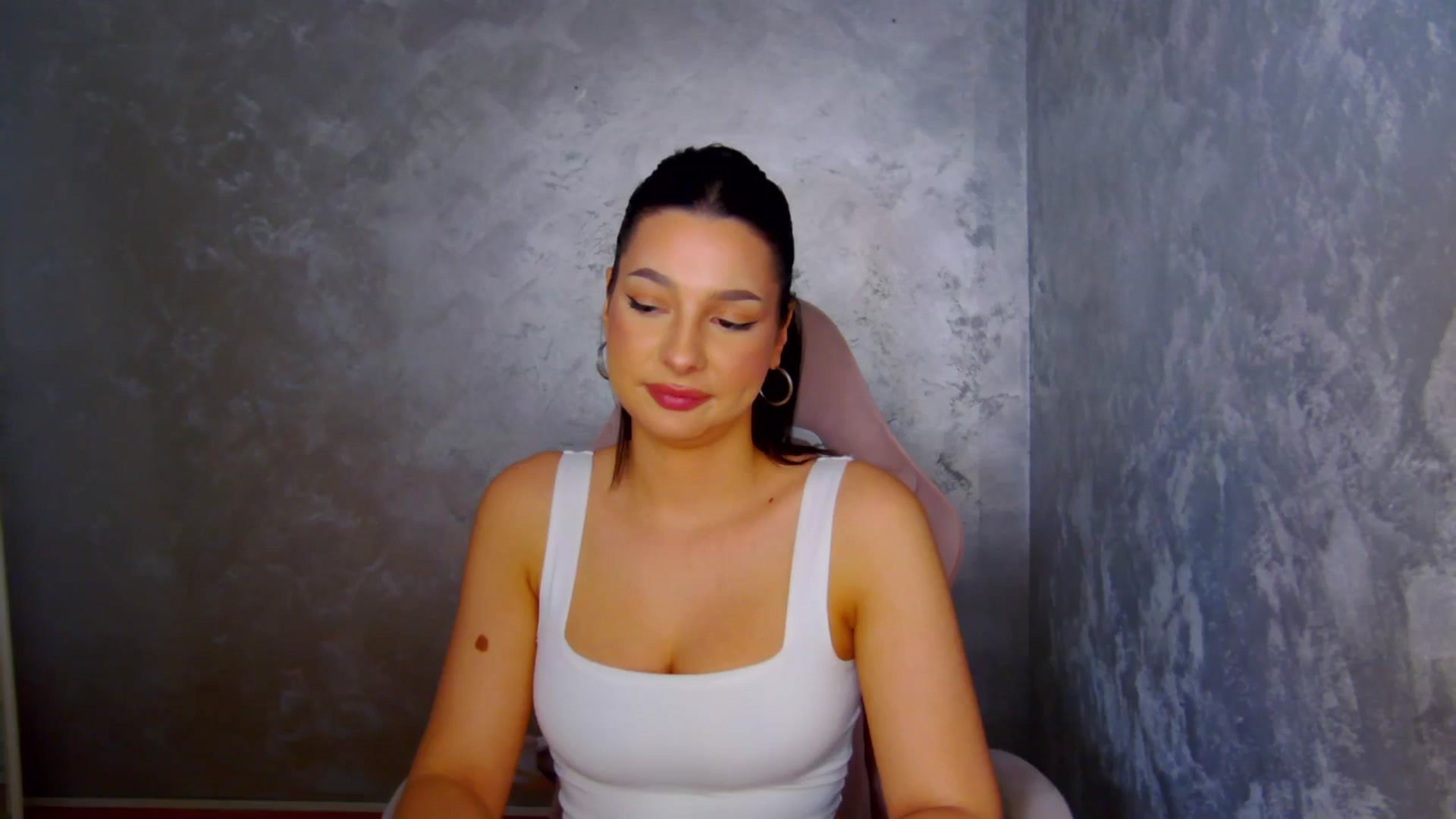 WonderWomann video thumbnail
