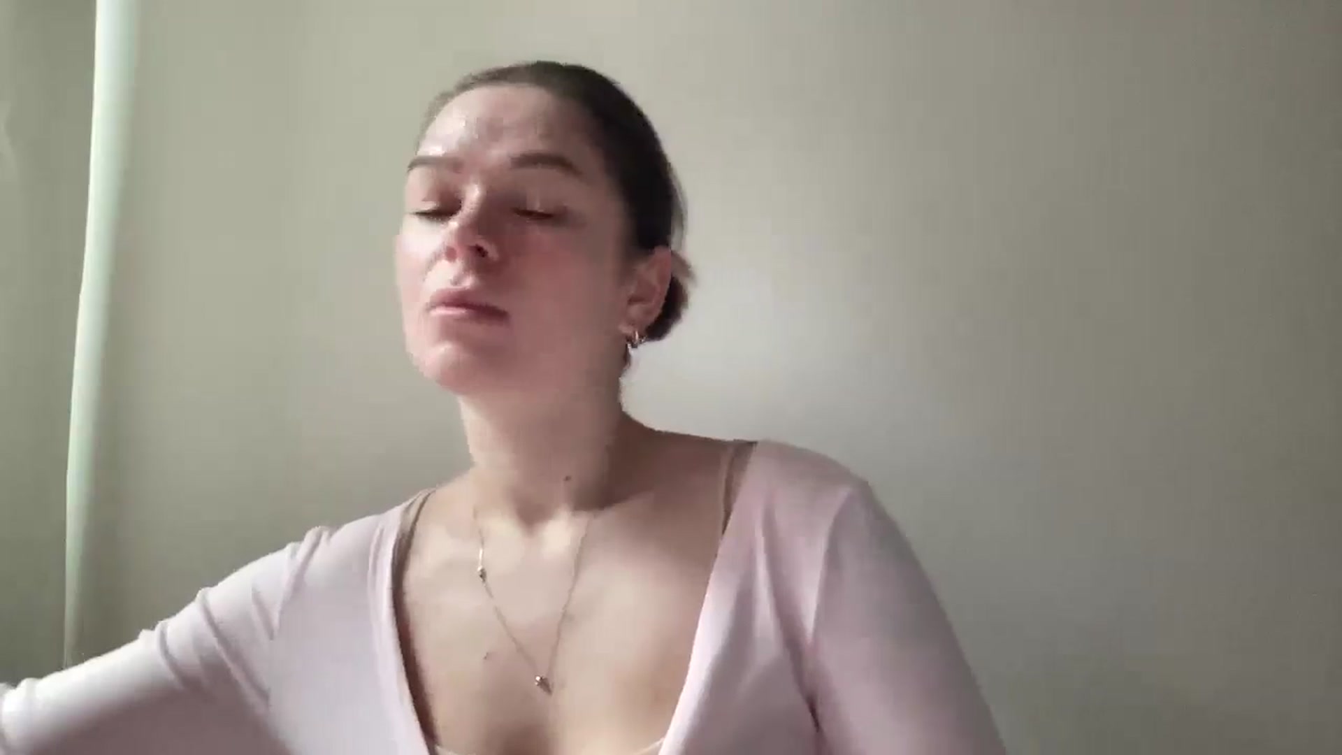 HeyAlisa video thumbnail