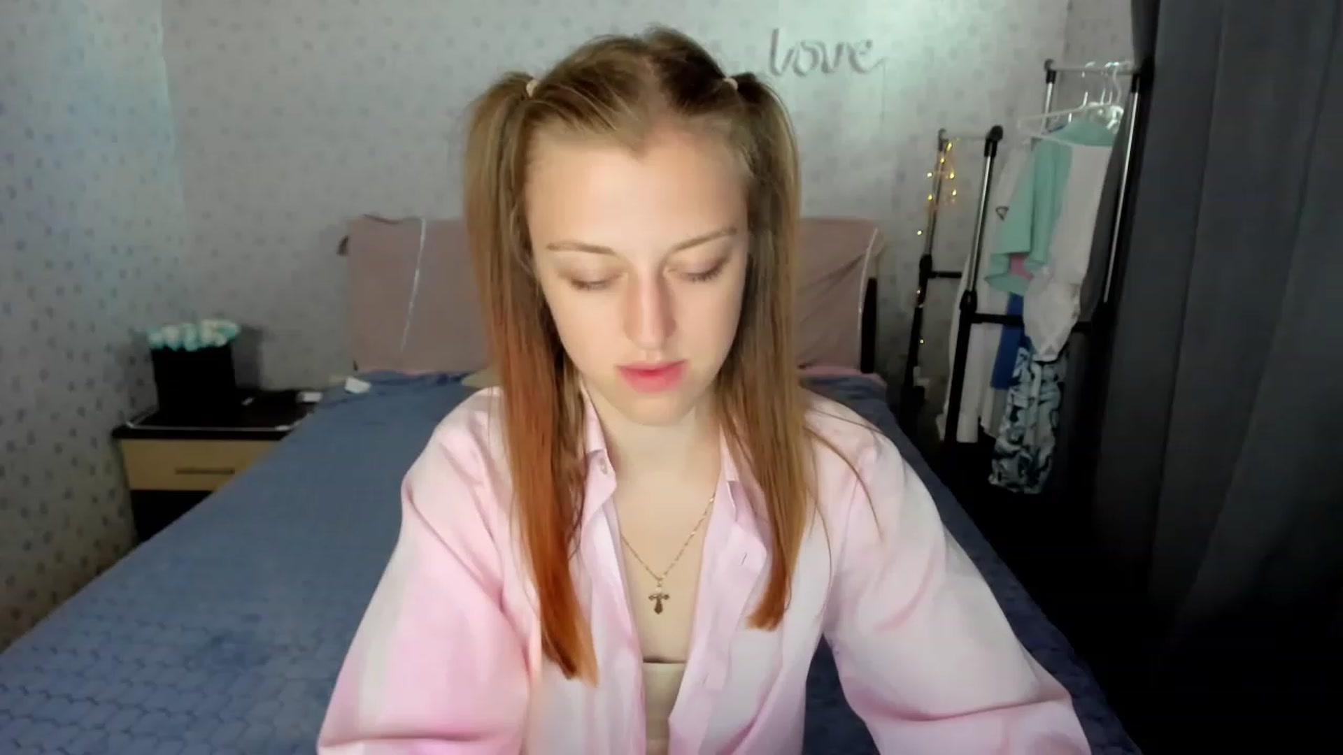 Karen_Le video thumbnail